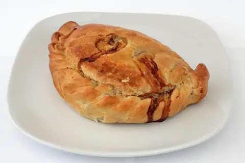 Looe Bakery photo 3